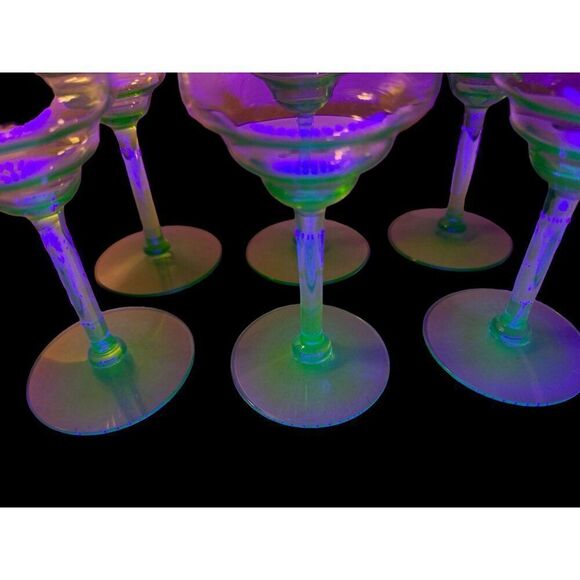Set of 6 Uranium Glass Stem Etched Floral Wine Vintage Glasses - Picture 9 of 9
